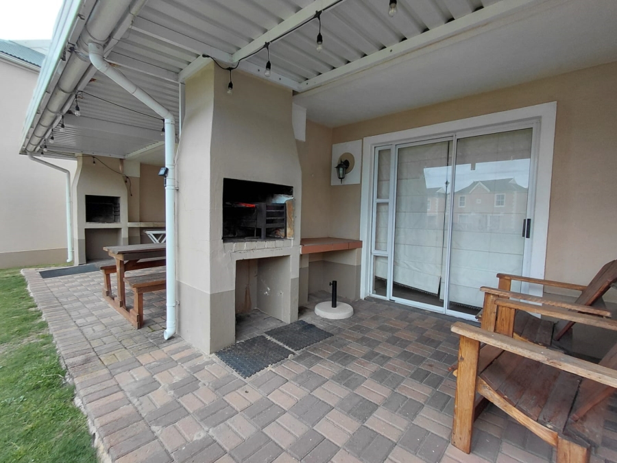 3 Bedroom Property for Sale in Marina Martinique Eastern Cape